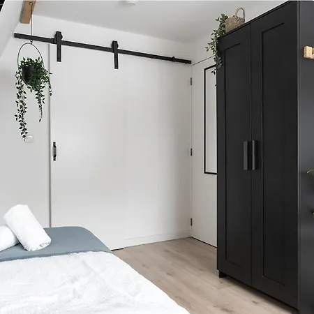 Newly Renovated With Kitchen Access Hébergement de vacances